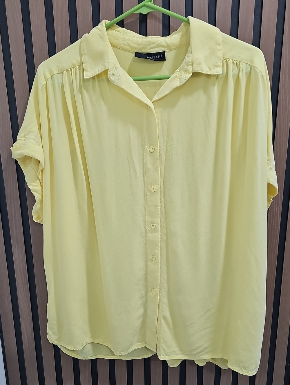 Lane Bryant Button Up Shirt Size 14 In Yellow